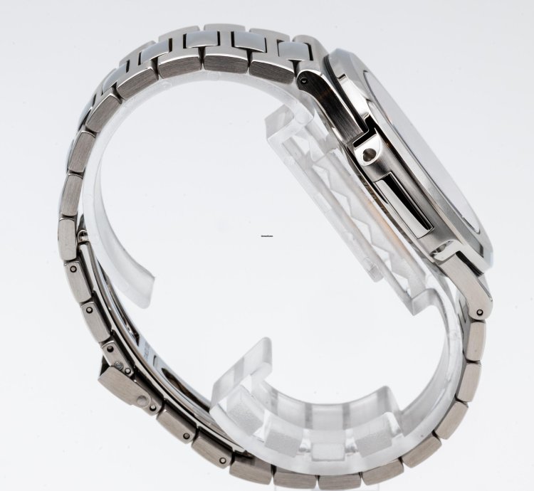 Patek Philippe Nautilus 5711 1a Blue Dial Steel Bracelet Full Set