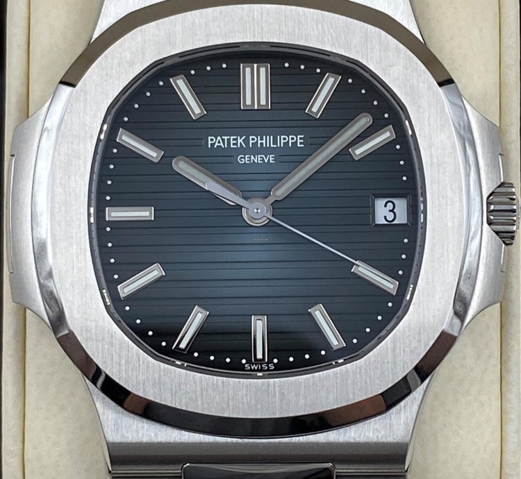 Patek Philippe Nautilus 5711 1a Blue Mint