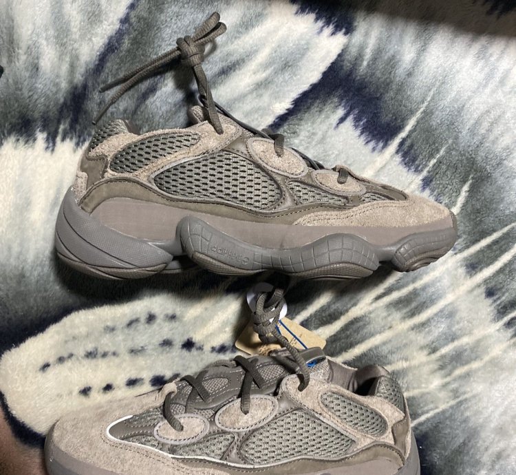 Yeezy 500 Clay Brown Sz 7