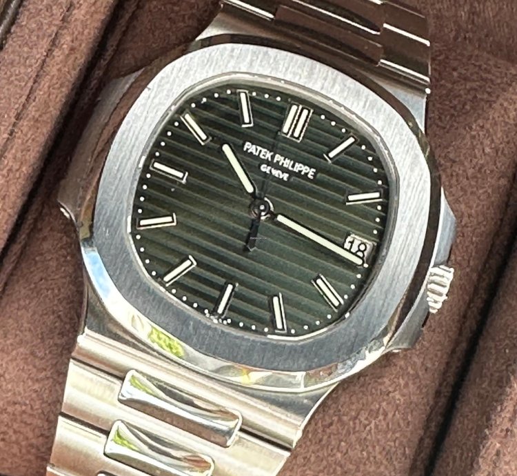 Patek Philippe Nautilus 5711 1a Green Factory Dial Orig Blue Dial Cal 315 Extract Of The Archives