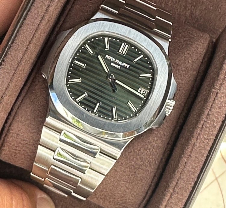 Patek Philippe Nautilus 5711 1a Green Factory Dial Orig Blue Dial Cal 315 Extract Of The Archives