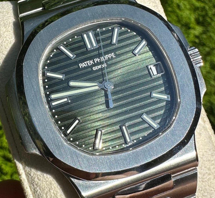 Patek Philippe Nautilus 5711 1a Green Factory Dial Orig Blue Dial Cal 315 Extract Of The Archives