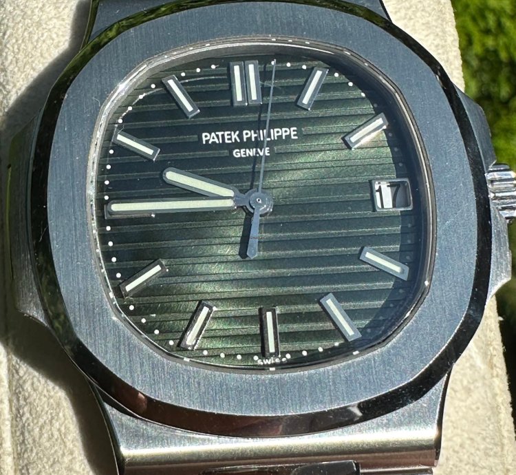Patek Philippe Nautilus 5711 1a Green Factory Dial Orig Blue Dial Cal 315 Extract Of The Archives