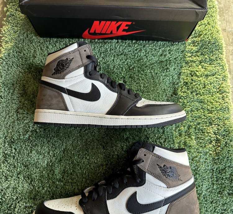 Air Jordan 1 Retro High Dark Mocha