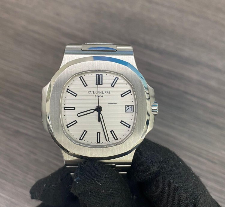 Patek Philippe Nautilus 5711 1a White Dial Nautilus
