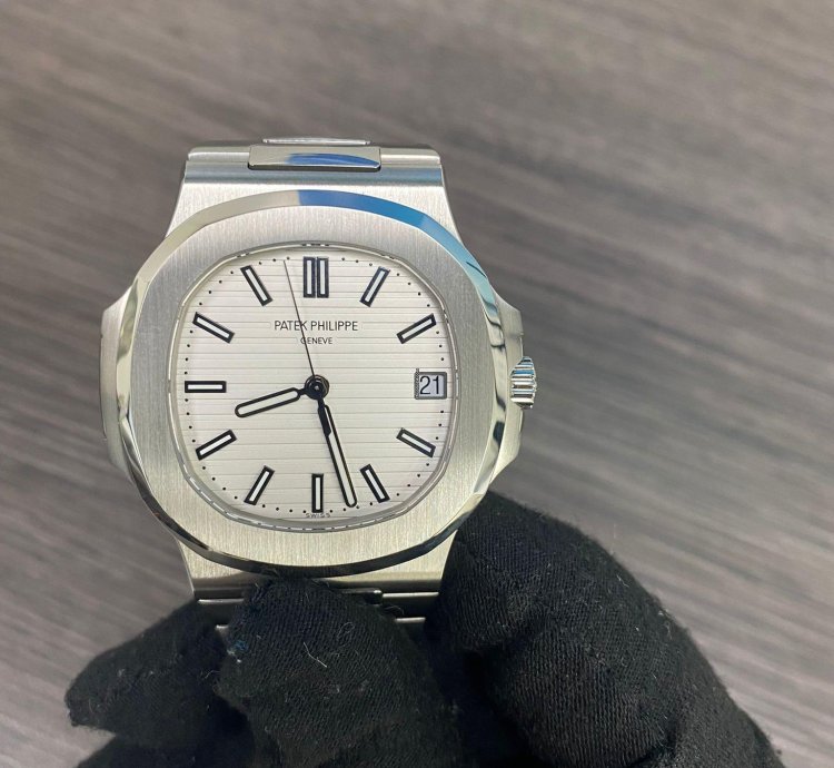 Patek Philippe Nautilus 5711 1a White Dial Nautilus
