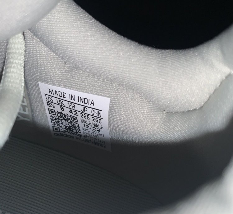 Yeezy 700