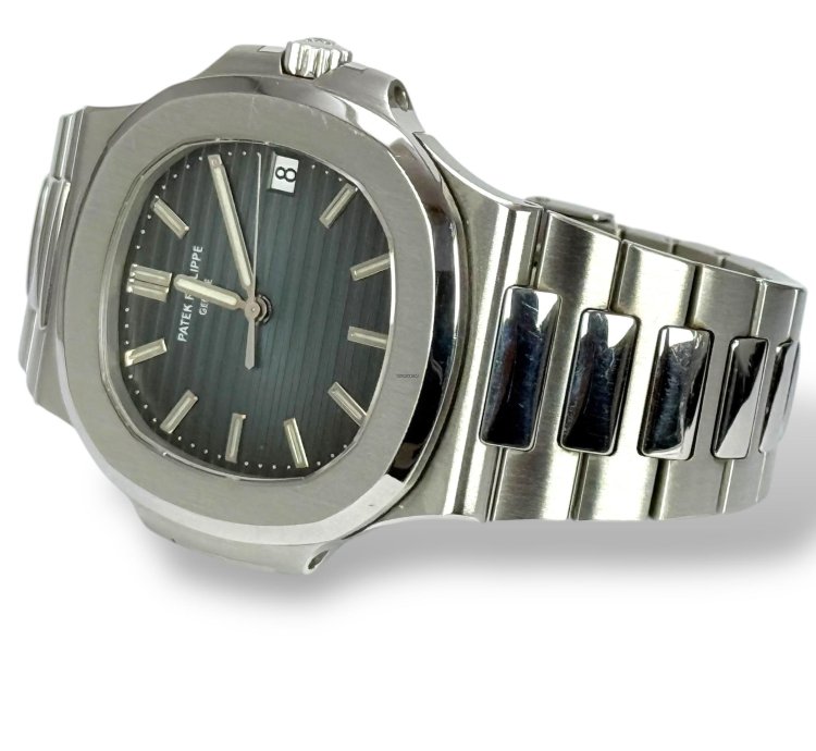 Patek Philippe Nautilus 5711 1a-001 - 2007 - Nautilus - Box And Papers - Blue Dial - Rarer Geneva Seal Model