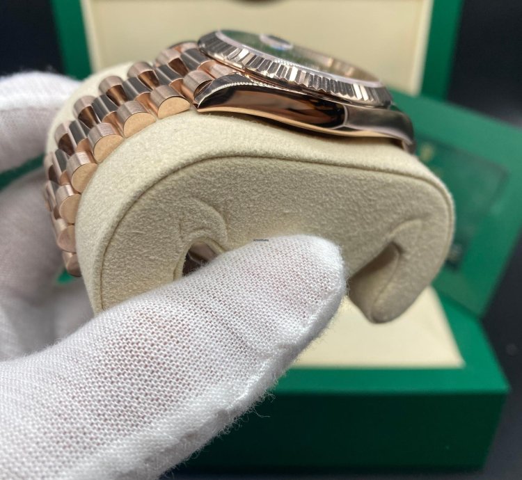 Rolex Day-date 40 40mm 2022 Chocolate Dial 228235 Complete Set