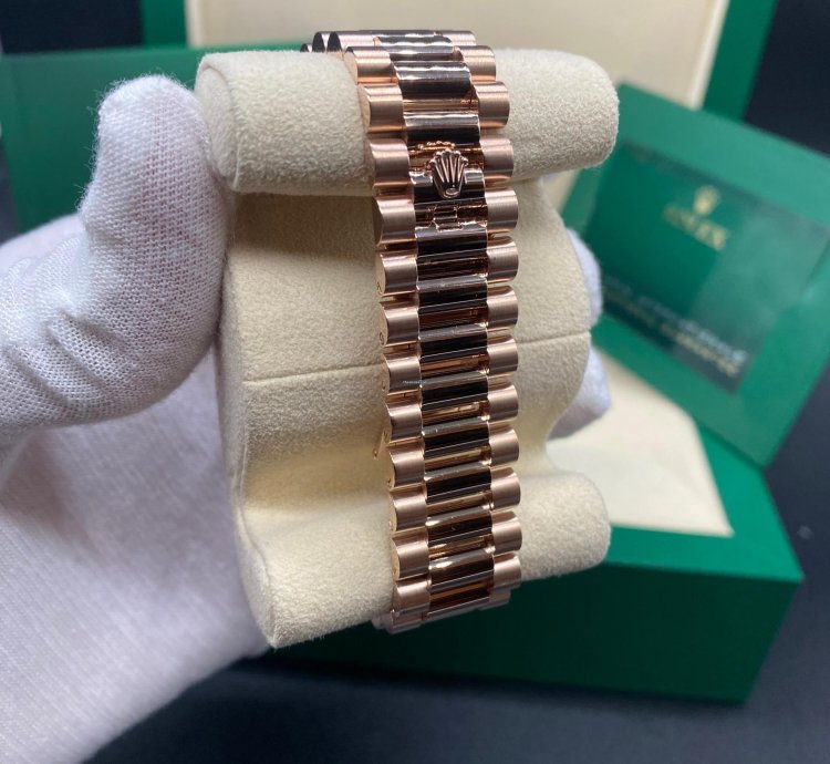 Rolex Day-date 40 40mm 2022 Chocolate Dial 228235 Complete Set