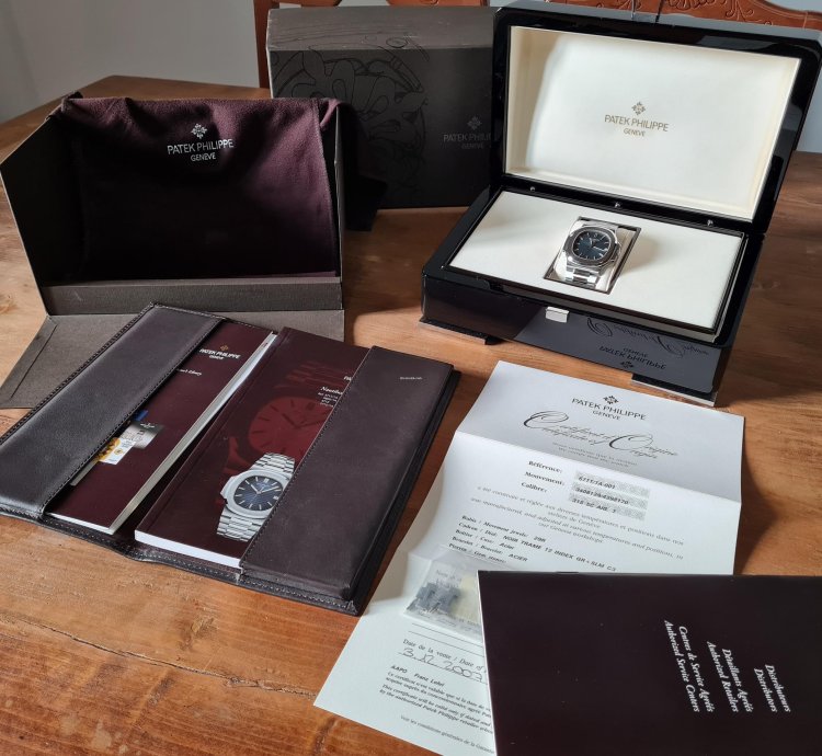 Patek Philippe Nautilus 5711 1a-001 Acier - Noir Trame - Full Set