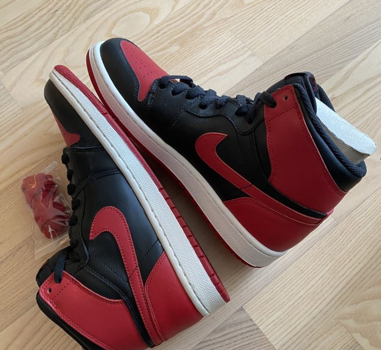 Air Jordan 1 Retro High Og Bred 2013