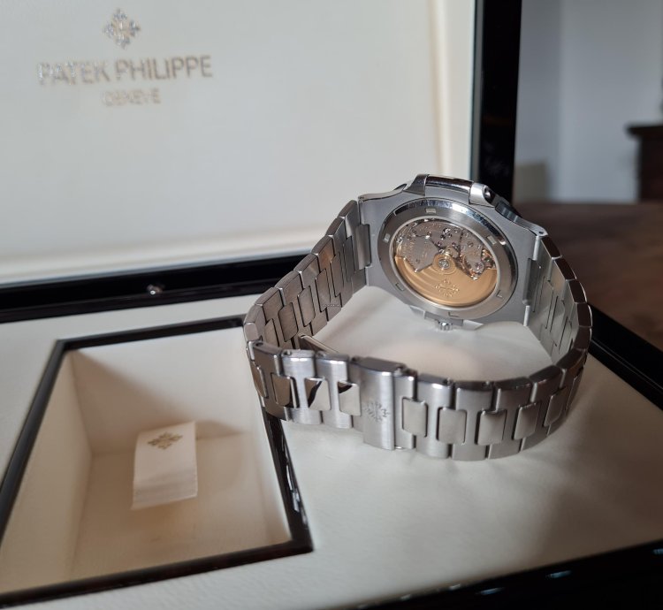 Patek Philippe Nautilus 5711 1a-001 Acier - Noir Trame - Full Set