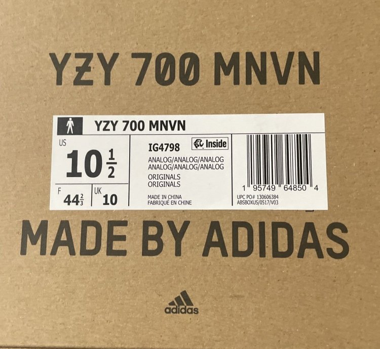 Yeezy 700 Mnvm Analog