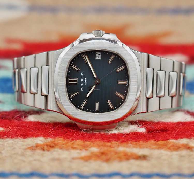 Patek Philippe Nautilus 5711 1a-001 Blue Poin On De Gen Ve