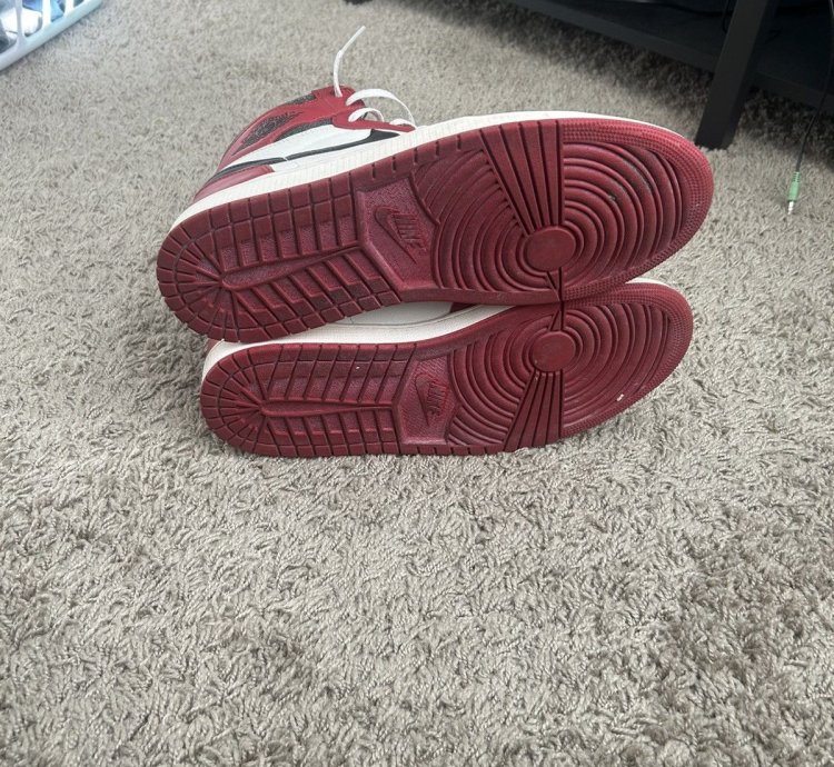 Air Jordan 1 Retro High Og Chicago Lost Found