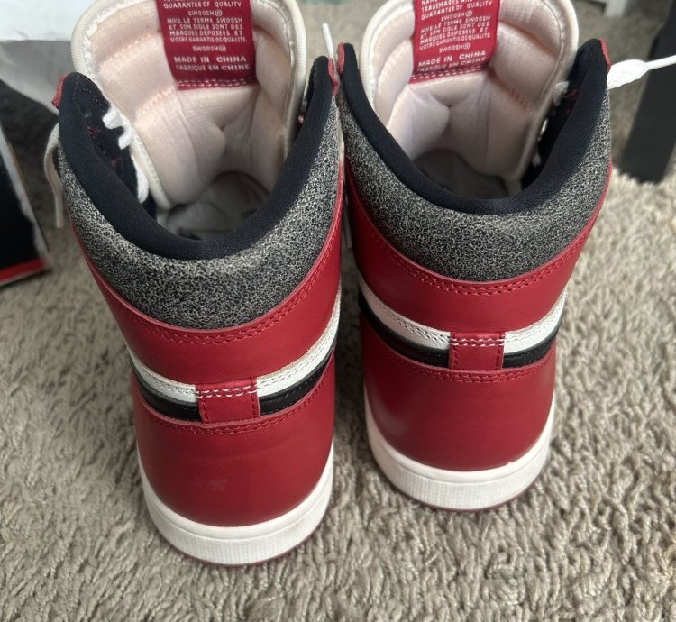 Air Jordan 1 Retro High Og Chicago Lost Found