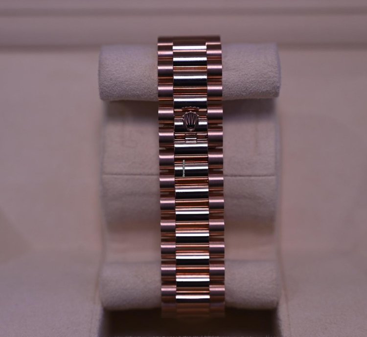 Rolex Day-date 40 40mm 228235 Olive Dial 2018 Rose Gold Full Set