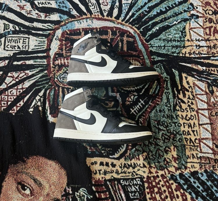 Air Jordan 1 Retro High Og Dark Mocha