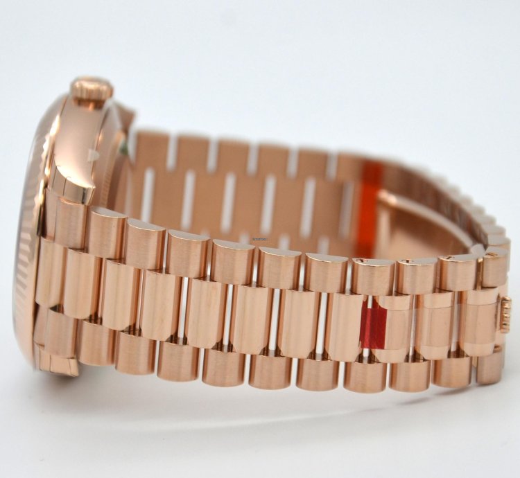 Rolex Day-date 40 40mm 228235 Sdrp Everose Gold Stickers Will Be Taken Off