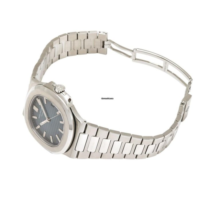 Patek Philippe Nautilus 5711 1a-010 Automatic Steel Good