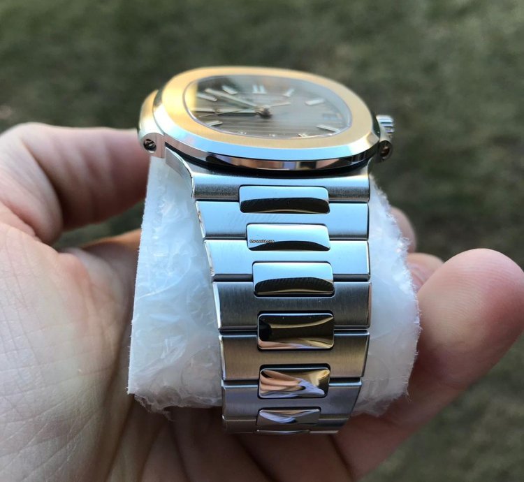 Patek Philippe Nautilus 5711 1a-010 Blue Dial Nautilus