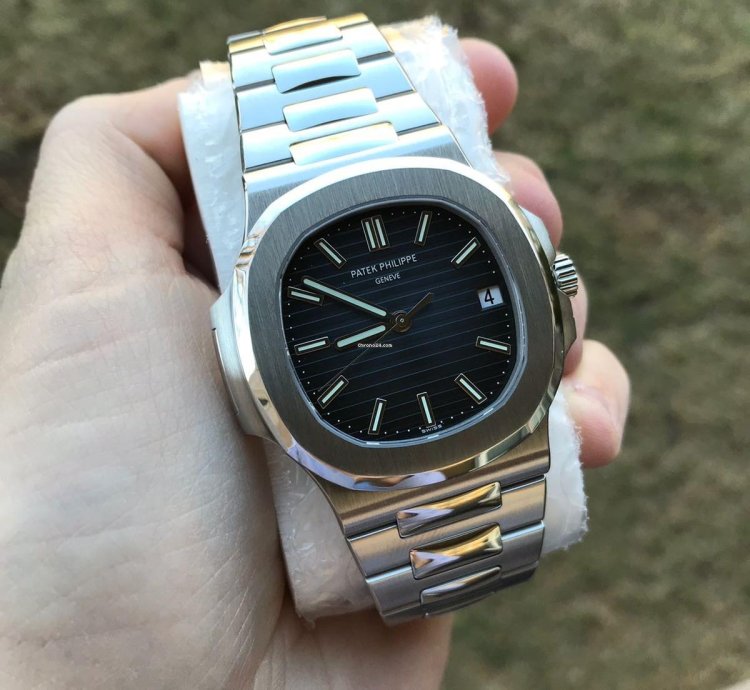 Patek Philippe Nautilus 5711 1a-010 Blue Dial Nautilus