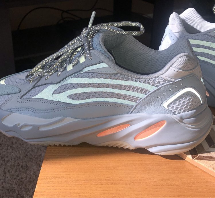 Yeezy 700 V2 Inertia