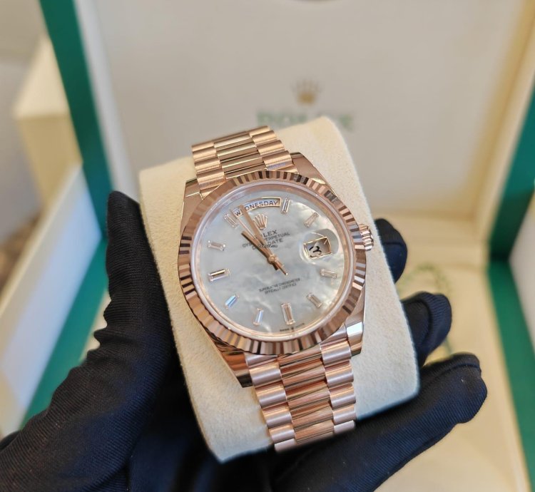 Rolex Day-date 40 40mm 228235 White Mother Of Pearl Diamonds Dial Ng White