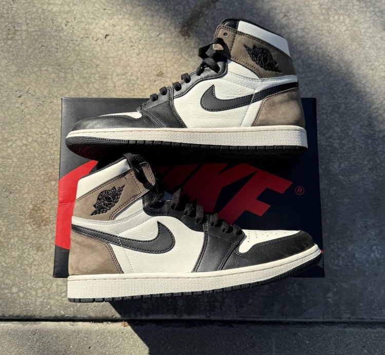 Air Jordan 1 Retro High Og Mocha size 10 5