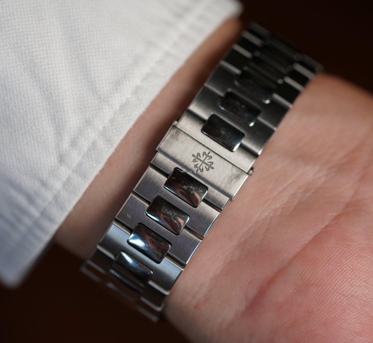 Patek Philippe Nautilus 5711 1a-010 Box Papers