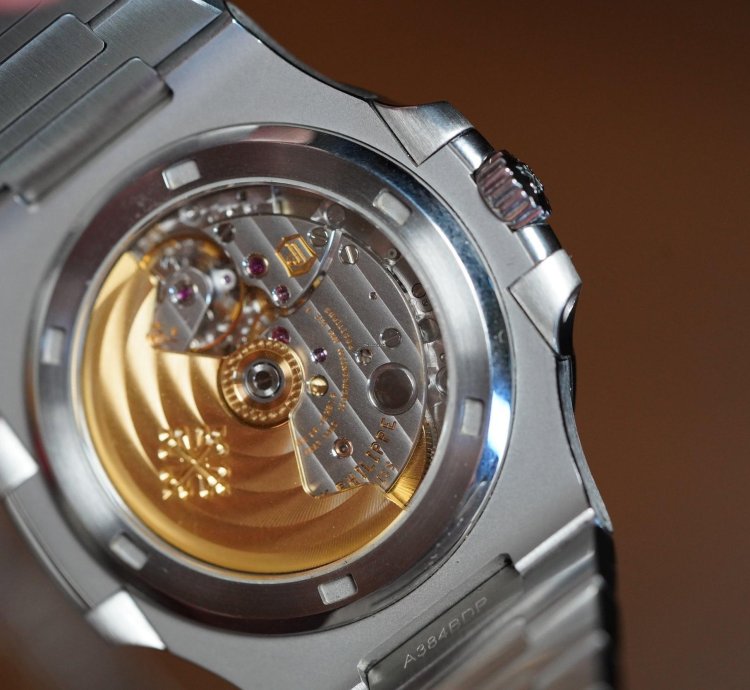 Patek Philippe Nautilus 5711 1a-010 Box Papers