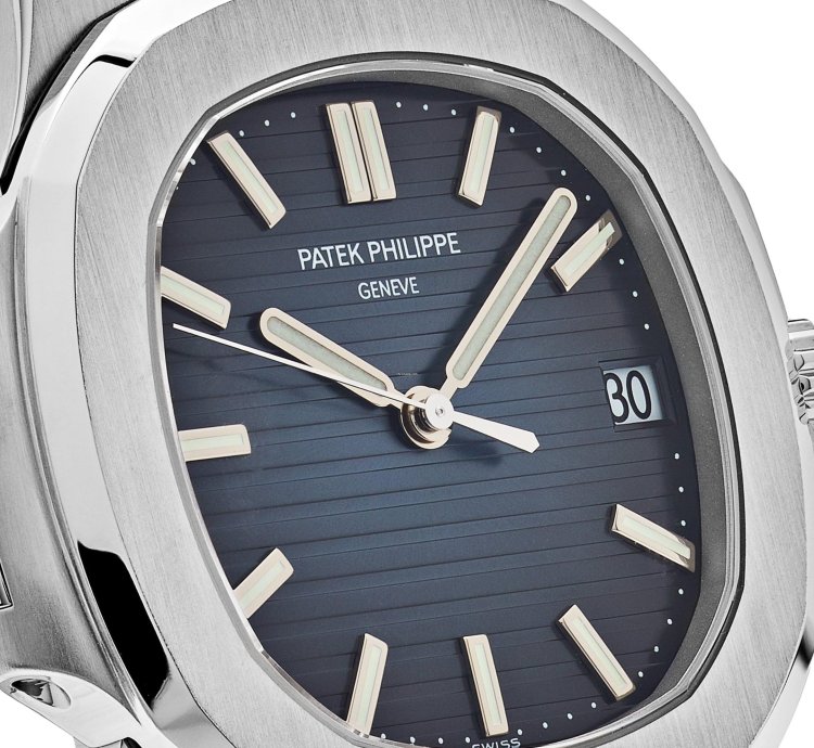 Patek Philippe Nautilus 5711 1a-010 Date Stainless Steel Blue Dial