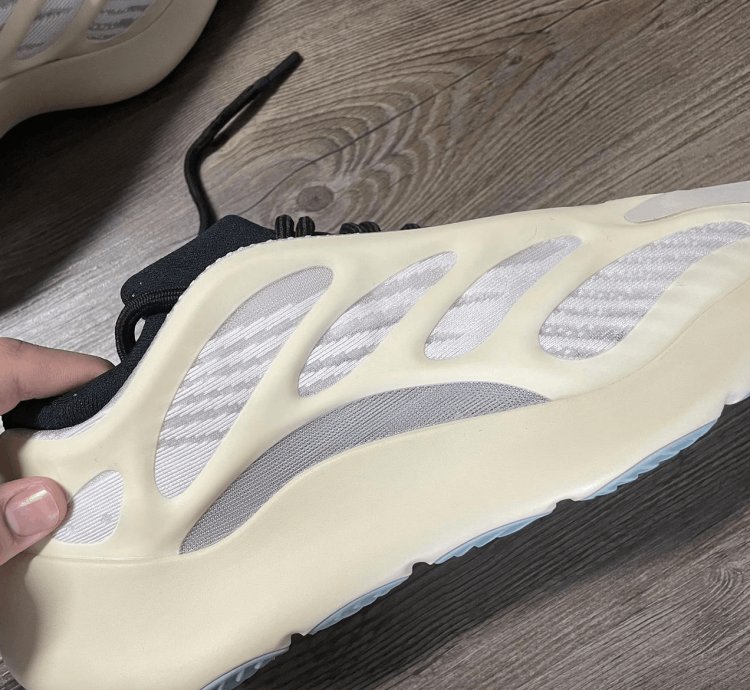 Yeezy 700 V3 Azael