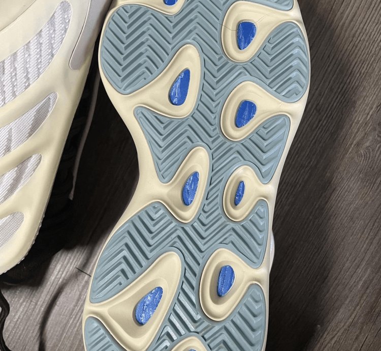 Yeezy 700 V3 Azael