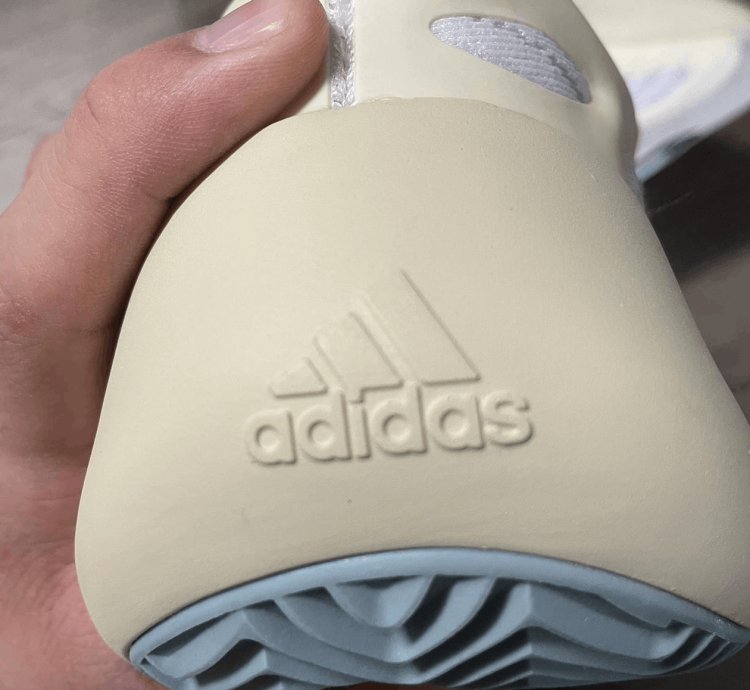 Yeezy 700 V3 Azael