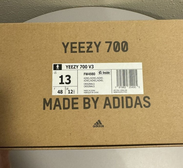 Yeezy 700 V3 Azael