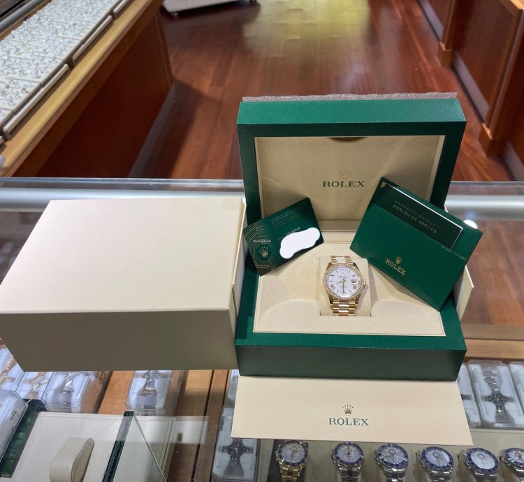 Rolex Day-date 40 40mm 228348 Rbr Factory Diamond Bezel White Roman Dial New