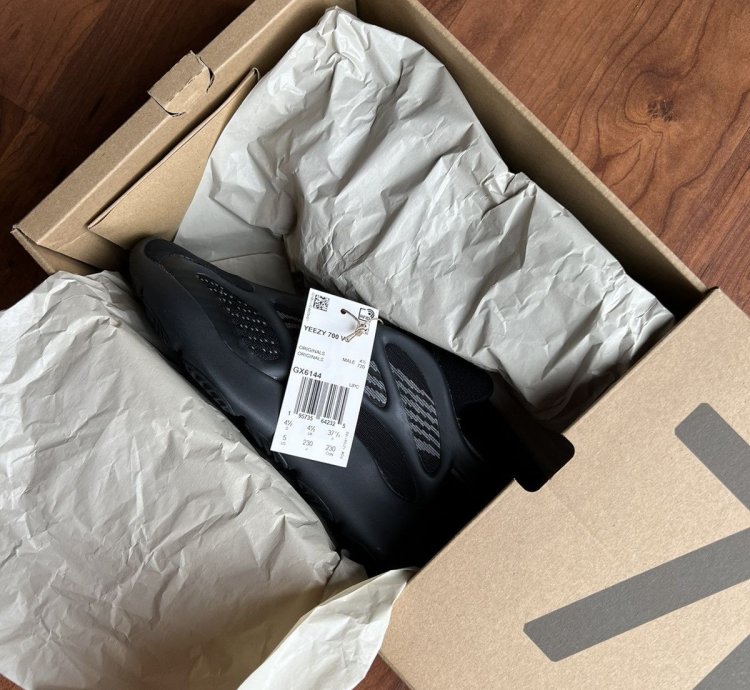 Yeezy 700 V3 Dark Glow 2021 New Womens 6 5 Mens 5