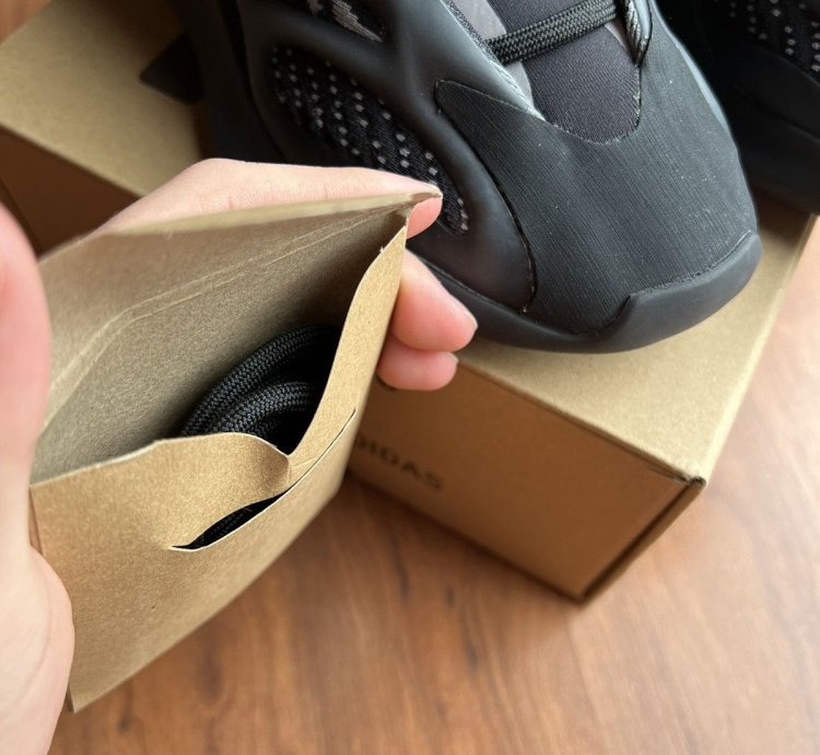 Yeezy 700 V3 Dark Glow 2021 New Womens 6 5 Mens 5
