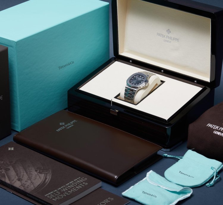 Patek Philippe Nautilus 5711 1a-010 Tiffany Co Stamped - Box Papers - 2019