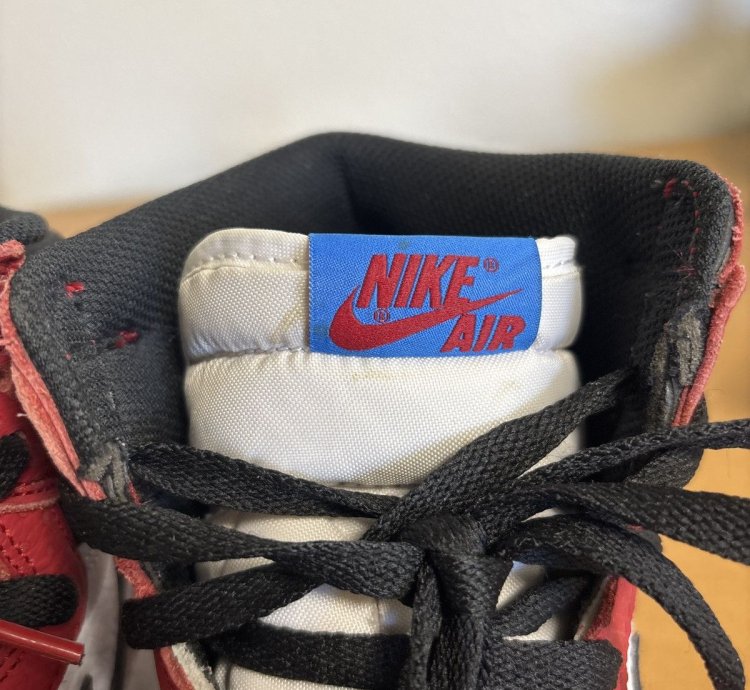 Air Jordan 1 Retro High Spider-man Origin Story