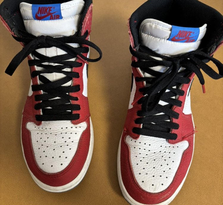 Air Jordan 1 Retro High Spider-man Origin Story