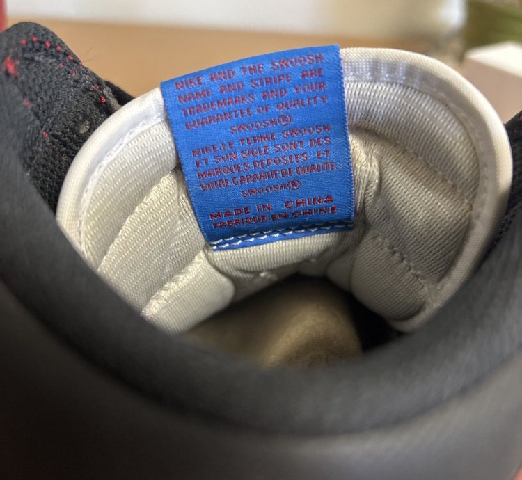 Air Jordan 1 Retro High Spider-man Origin Story