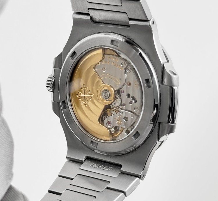 Patek Philippe Nautilus 5711 1a-011 Stainless Steel White Dial