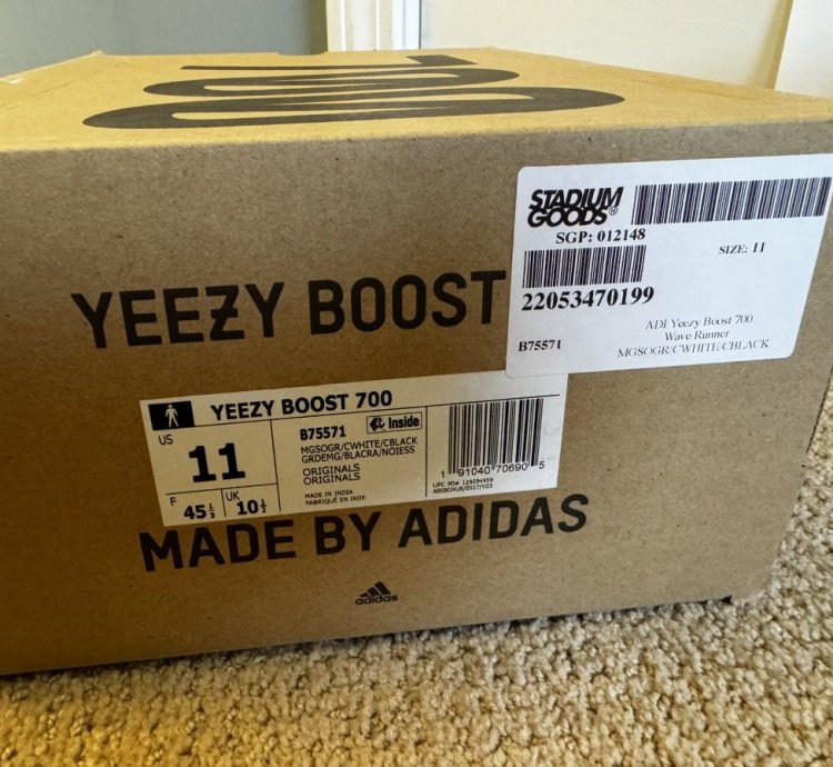 Yeezy Adidas Boost 700 Wave Runner 2017