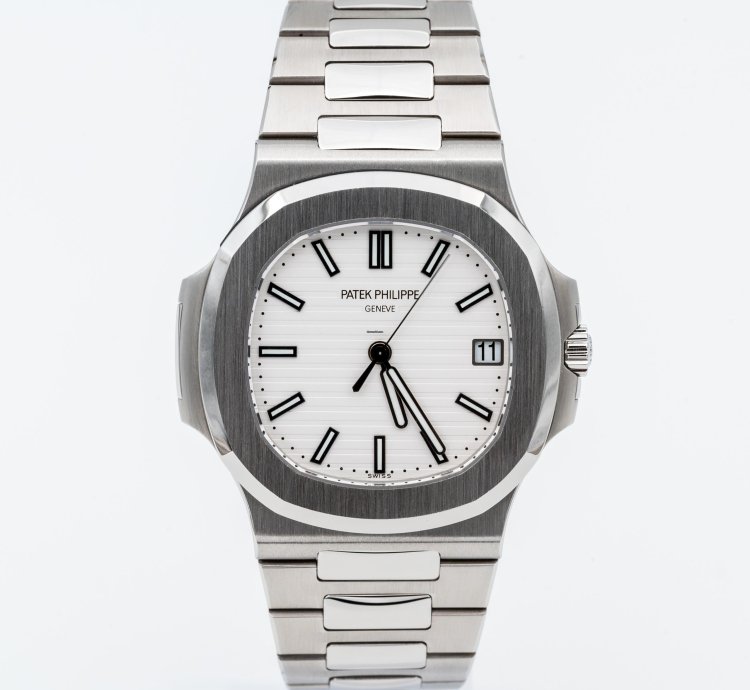 Patek Philippe Nautilus 5711 1a-011 White Piano Dial Steel Bracelet Full Set