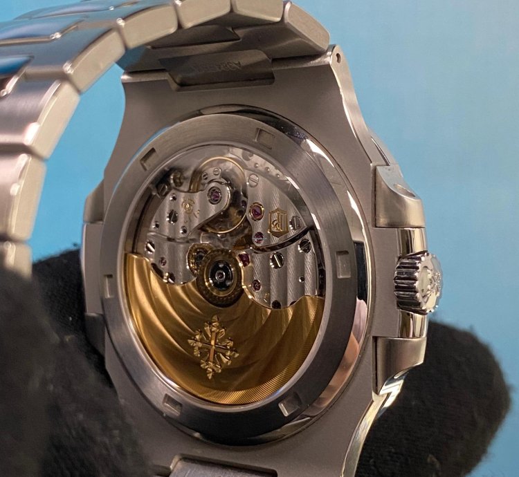 Patek Philippe Nautilus 5711 1a-011 White Stainless Steel Nautilus