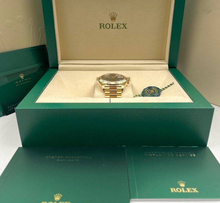 Rolex Day-date 40 40mm Black Index Dial Yellow Gold Bracelet 228238 Unworn 2023