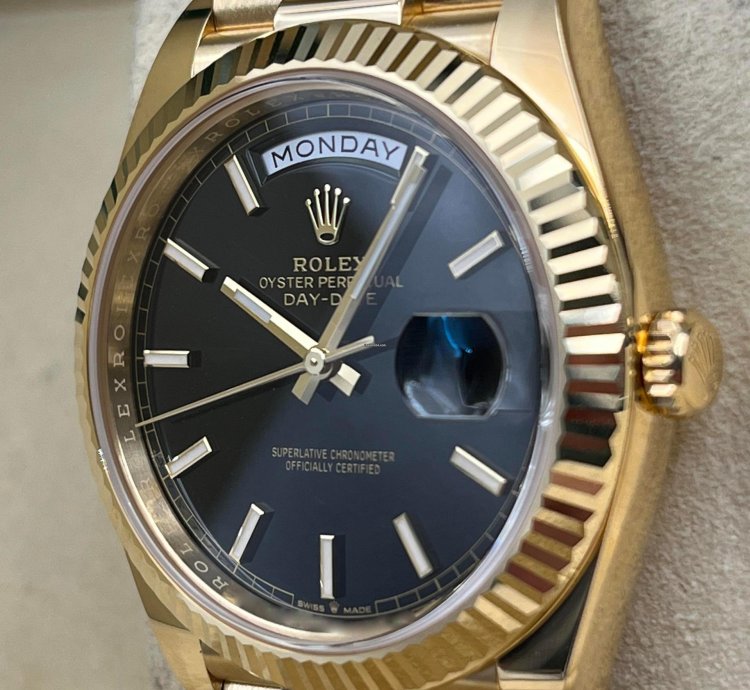 Rolex Day-date 40 40mm Black Index Dial Yellow Gold Bracelet 228238 Unworn 2023